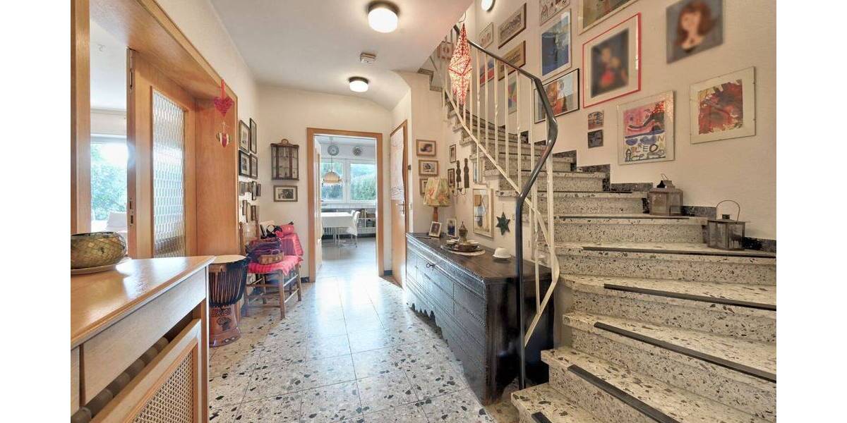 Reihenmittelhaus Mülheim an der Ruhr Heißen-Fulerum - 5 Zimmer, 125 m&sup2;, 300.000&euro; | Angebot:26274056