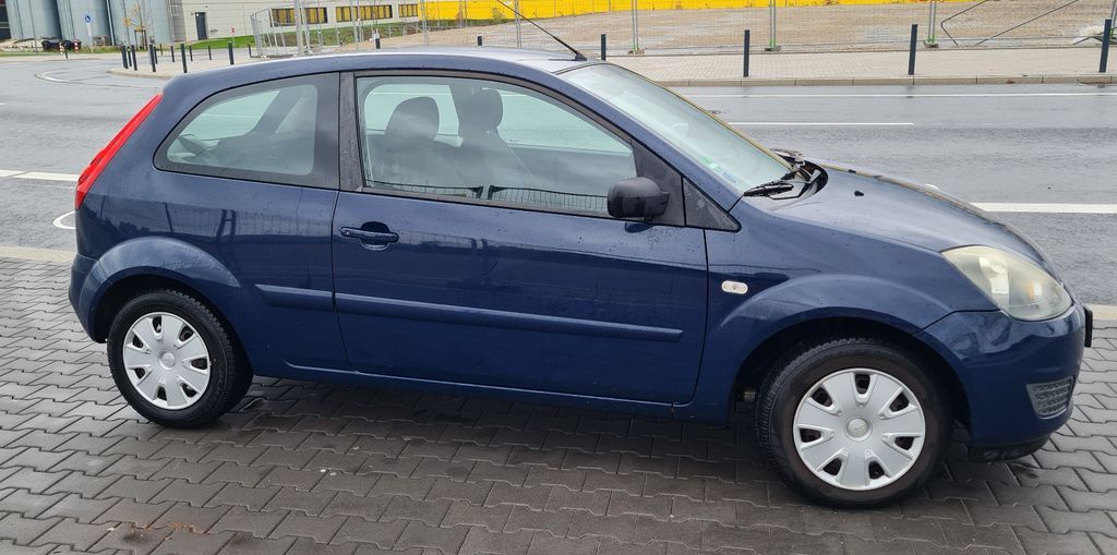 Ford Fiesta 132.000 km 1.990 € Bochum 44894