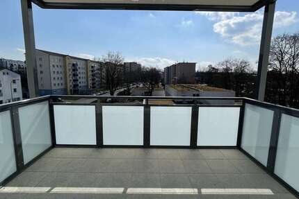 Wohnung zum Mieten in Augsburg 840 € 47.5 m²