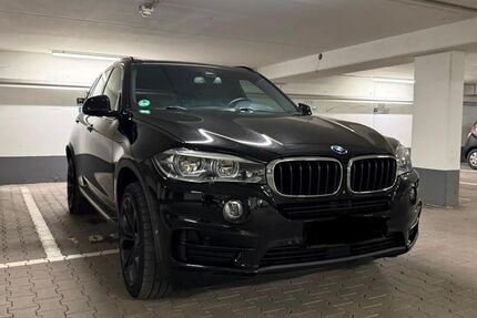 BMW X5 144.327 km 28.900 &euro; Bochum 44809