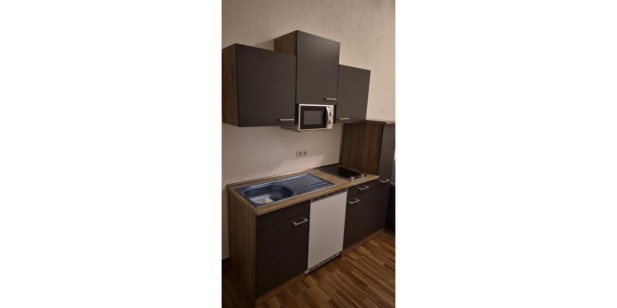 Etagenwohnung Essen Südviertel - 1 Zimmer, 20 m&sup2;, 320&euro; | Angebot:26334952