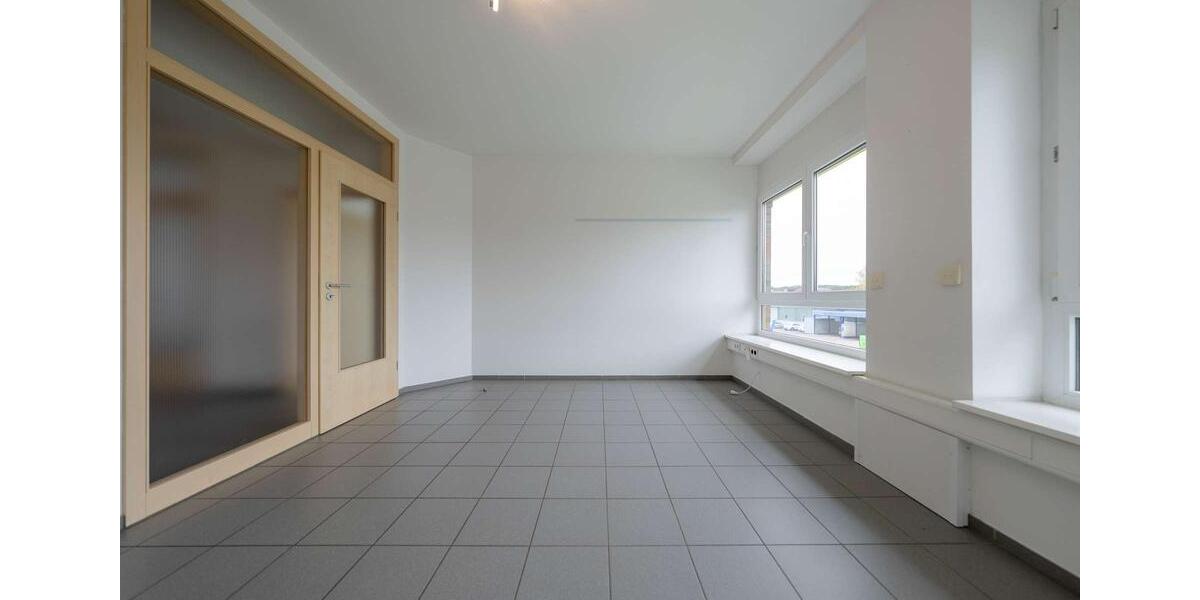Moderne ca. 140 m² große Bürofläche in verkehrsgünstiger Lage von Südkirchen zimmer