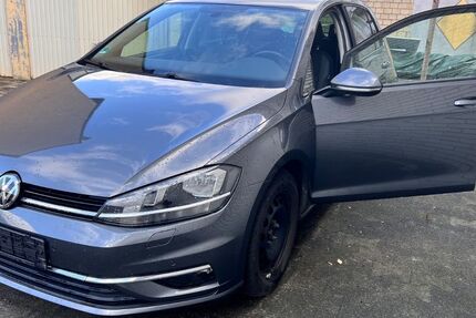 VW Golf 159.000 km 15.300 &euro; Herne 44627