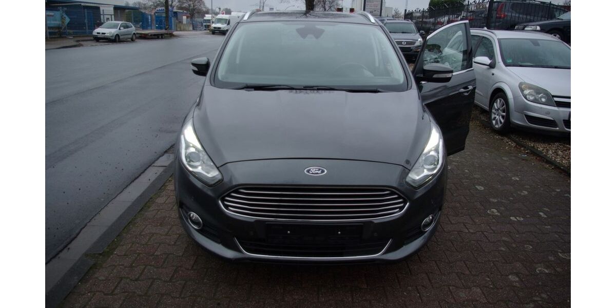 Ford S-Max 105.000 km 11.900 &euro; Bottrop 46242