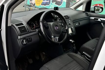 VW Touran 212.000 km 8.700 &euro; Bochum 44801