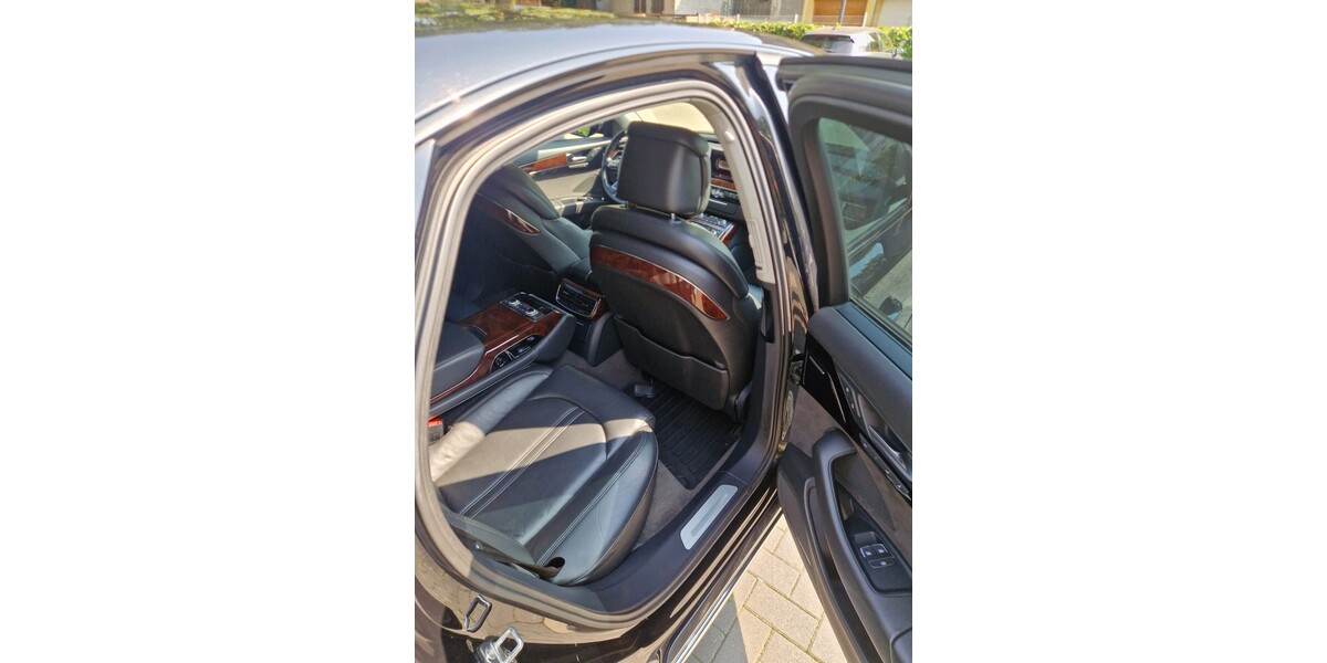 Audi A8 244.000 km 16.500 € Dortmund 44135