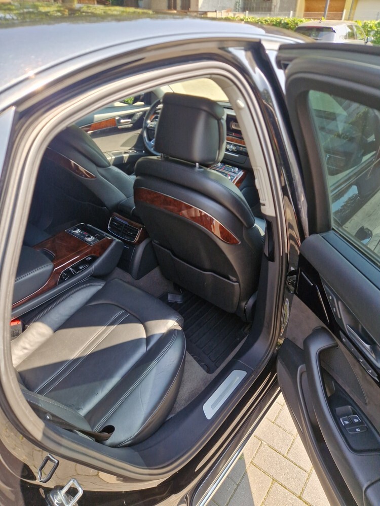 Audi A8 244.000 km 16.500 € Dortmund 44135