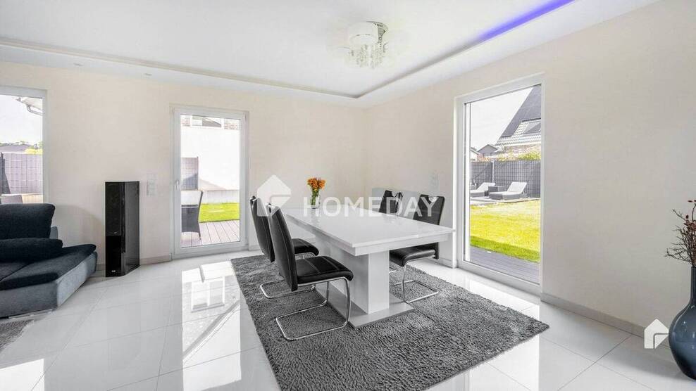 Exklusives Wohnen: Ihr Traumhaus mit Pool, Sauna und High-End-Ausstattung 4 zimmer