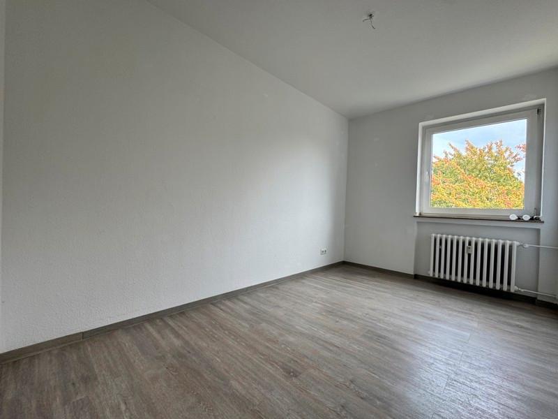 bezugsfertige, lichtdurchflutete 3-Zi-Wohnung mit Balkon im schönen Bochum Eppendorf zimmer