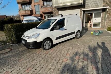 Citroen Berlingo 135.234 km 3.950 &euro; Essen 45145