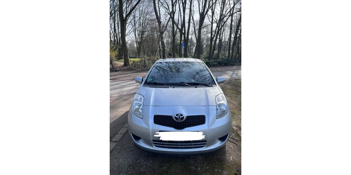 Toyota Yaris 159.700 km 3.999 &euro; Marl 45772