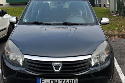 Dacia Sandero 150.000 km 3.599 &euro; Essen 45127