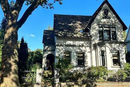 Haus zum Kaufen in Herne 860.000 € 300 m² 11 zimmer