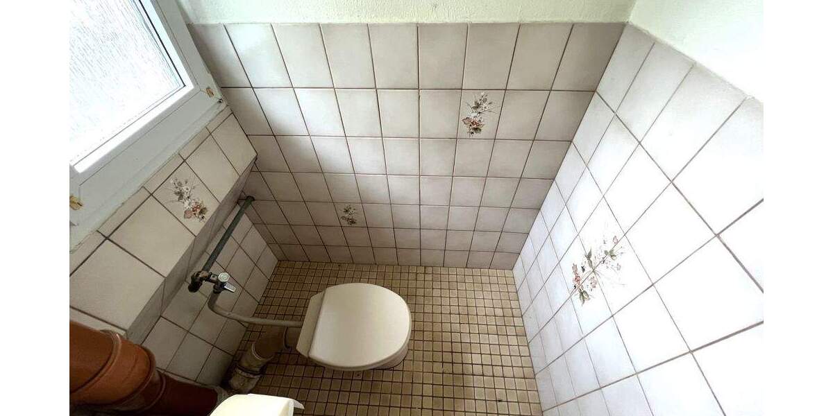 Doppelhaushälfte mit 5 Zi. + Garage auf weitläufigem Gartengrundstück in Dortmund Brackel 5 zimmer