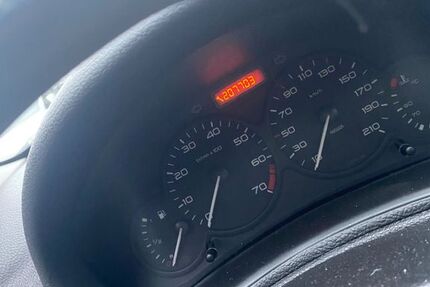 Peugeot 206 210.000 km 850 &euro; Dortmund 44141