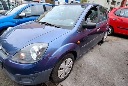 Ford Fiesta 111.230 km 1.650 € Dortmund 44339