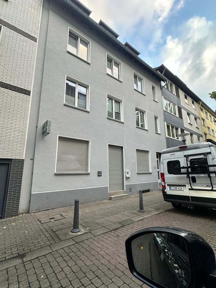 Attraktives Mehrfamilienhaus mit Büroflächen zimmer