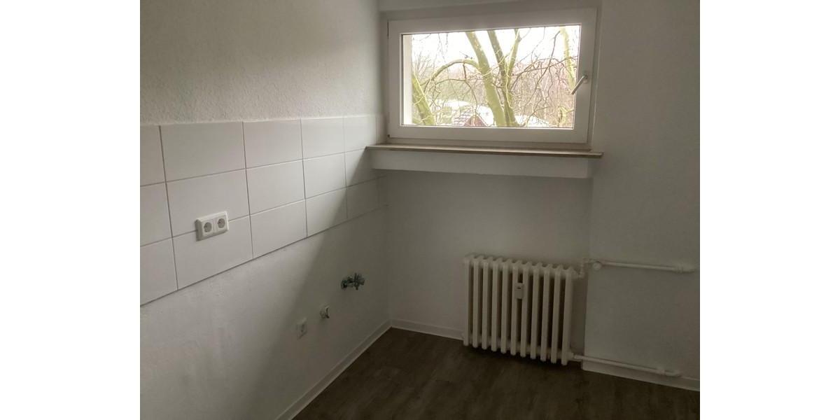 Etagenwohnung Gelsenkirchen Ückendorf - 4 Zimmer, 70 m&sup2;, 609&euro; | Angebot:24990804