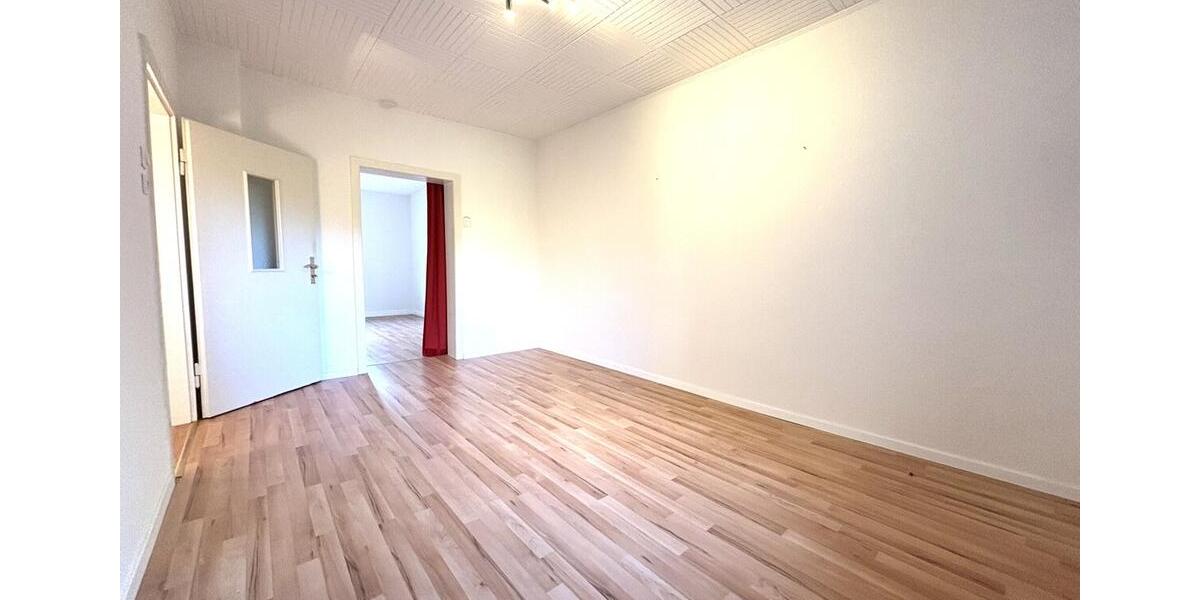 Erdgeschoßwohnung Bochum Eppendorf - 3.5 Zimmer, 84 m&sup2;, 800&euro; | Angebot:24764489