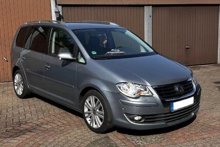 VW Touran 228.000 km 5.250 &euro; Herne 44649