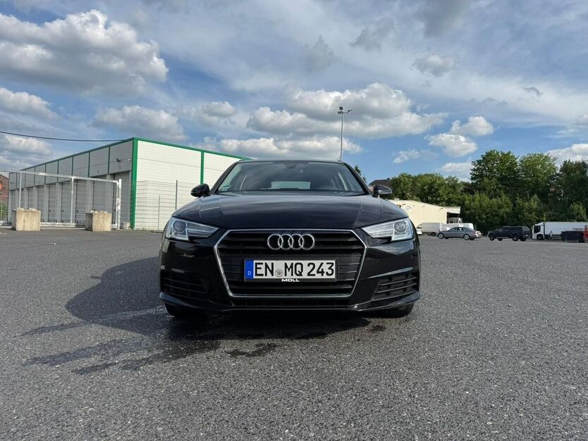 Audi A4 82.600 km 17.000 € Selm 59379