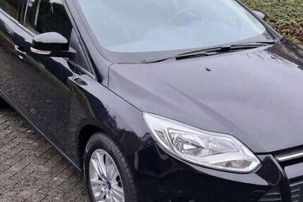 Ford Focus 112.000 km 5.600 &euro; Essen 45144