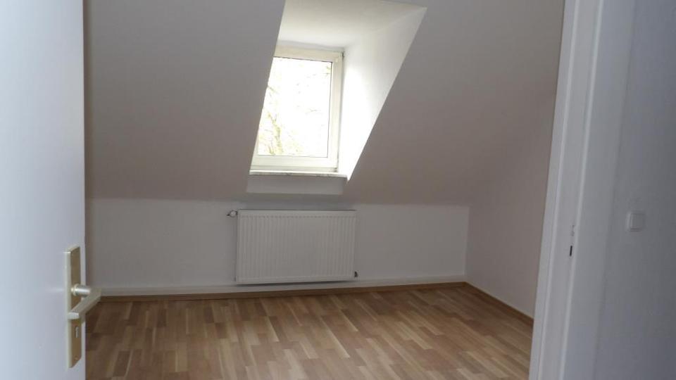 4 Zimmer - schnuckelig aufgeteilt ? Bitte sehr ! :-) Frei ab sofort, provisionsfrei ! zimmer