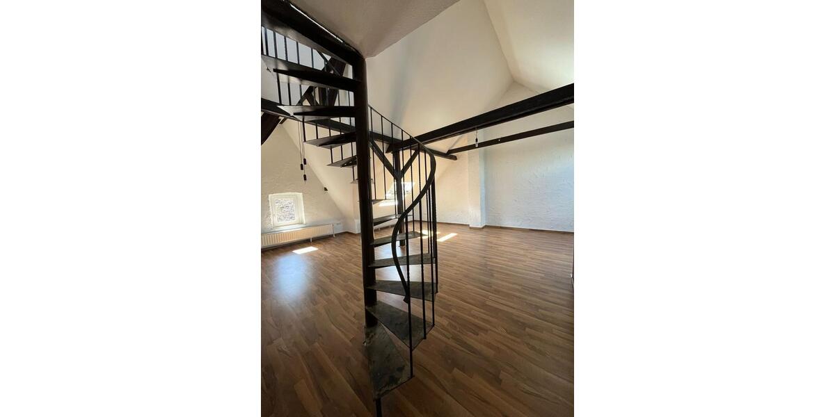 Dachgeschoßwohnung Bochum Höntrop - 4.5 Zimmer, 135 m&sup2;, 945&euro; | Angebot:26034991