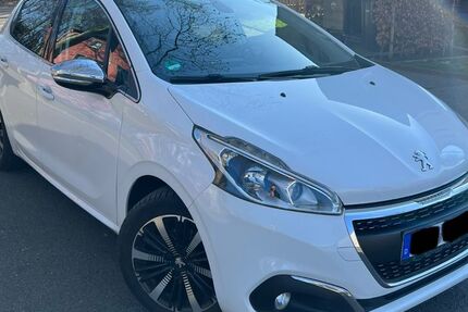 Peugeot 208 139.000 km 5.550 &euro; Essen 45329