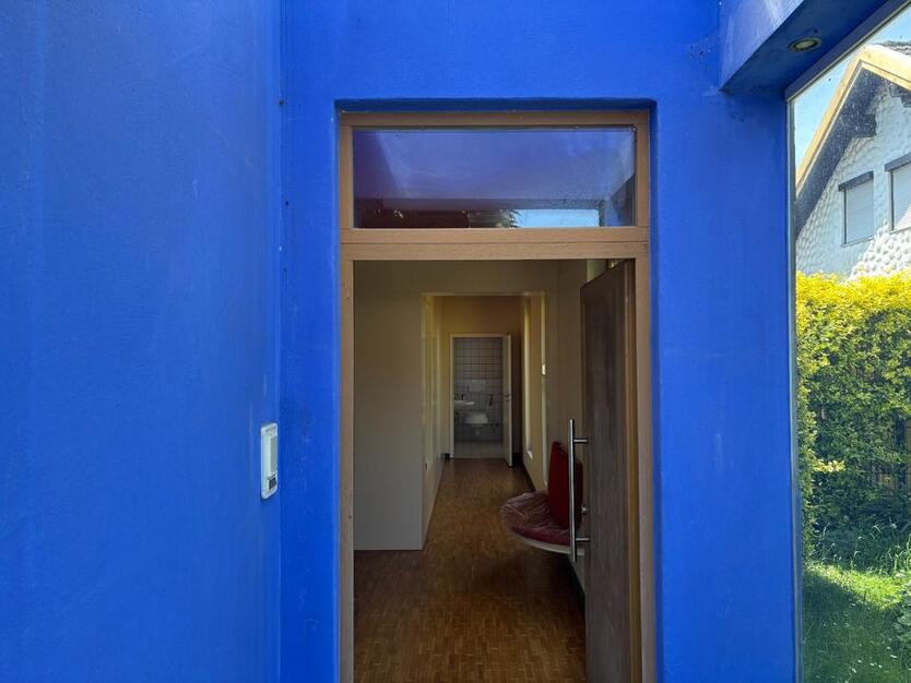 Ein- Zweifamilienhaus + Gewerbeeinheit + Pool - ländliche Lage zimmer