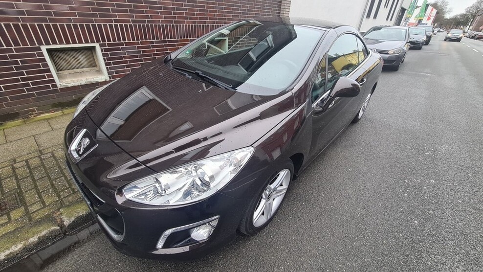 Peugeot 308 CC 67.000 km 8.500 € Oberhausen 46045