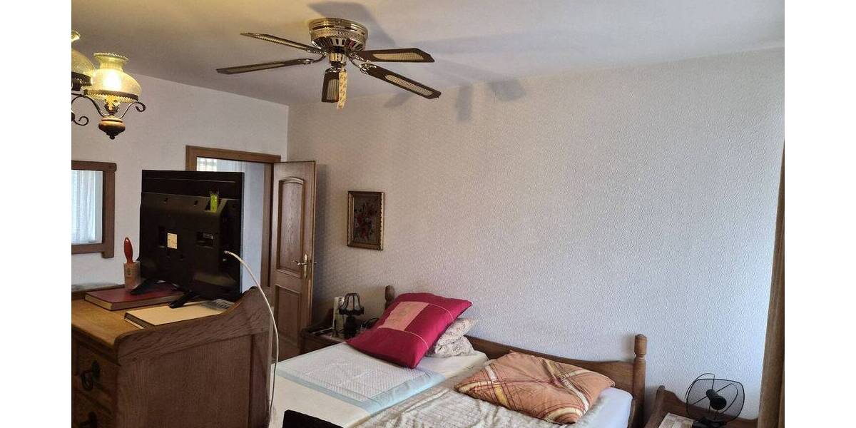 Etagenwohnung Gelsenkirchen Altstadt - 4 Zimmer, 111 m&sup2;, 199.000&euro; | Angebot:26640949