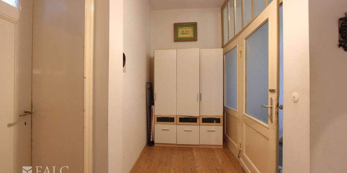 Reihenmittelhaus Oberhausen - Sterkrade Sterkrade-Mitte - 1 Zimmer, 300 m&sup2;, 369.000&euro; | Angebot:21504558