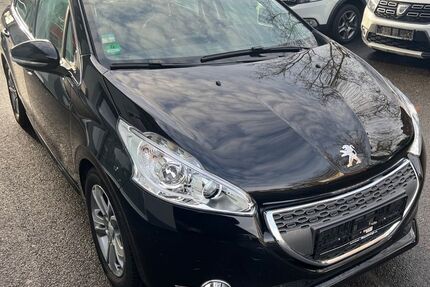 Peugeot 208 38.000 km 6.999 &euro; Recklinghausen 45663