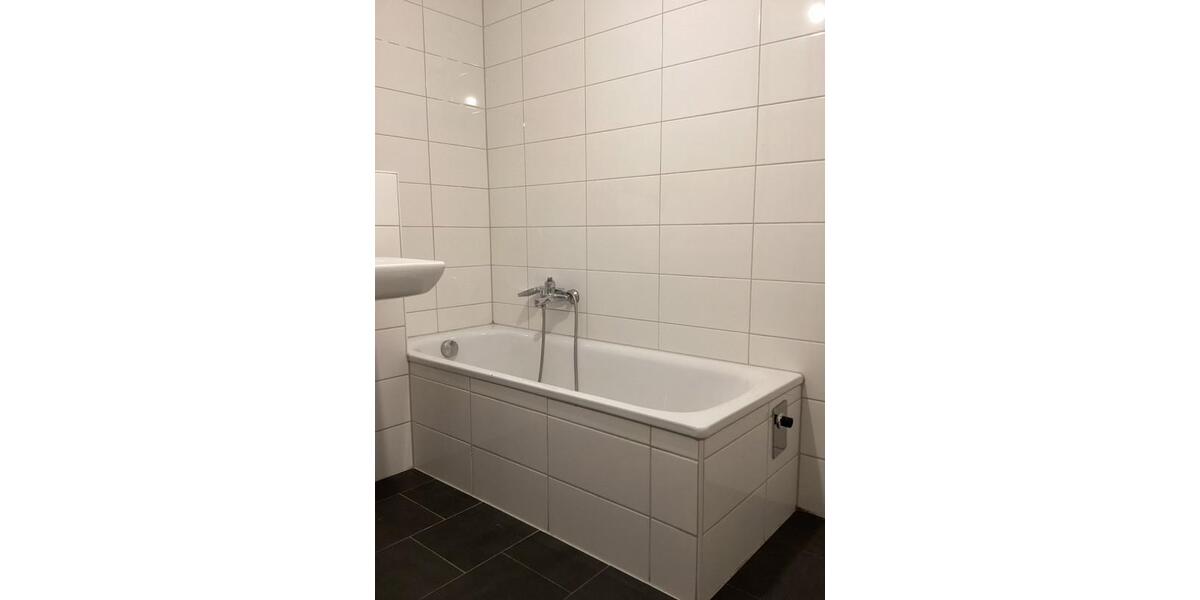 Etagenwohnung Mülheim an der Ruhr Dümpten - 3 Zimmer, 77 m&sup2;, 660&euro; | Angebot:24671041