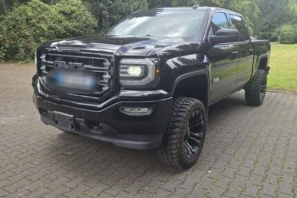 GMC Sierra 120.000 km 32.500 &euro; GELSENKIRCHEN 45879