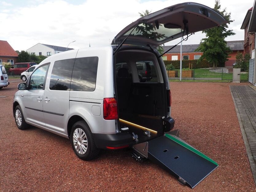 VW Caddy 13.930 km 33.990 € Südkirchen 59394