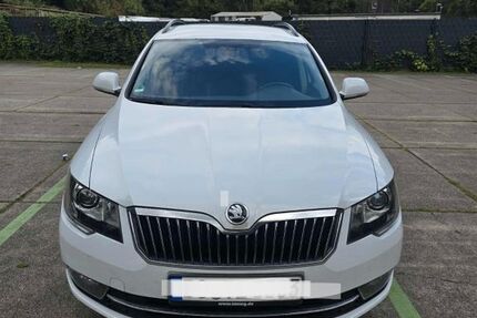 Skoda Superb 273.000 km 5.900 € Essen 45356