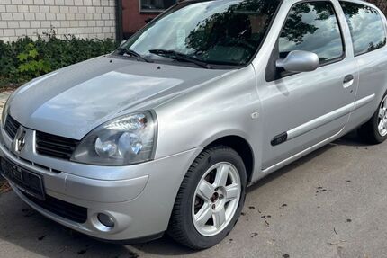 Renault Clio 98.800 km 1.700 &euro; Castrop rauxel 44577