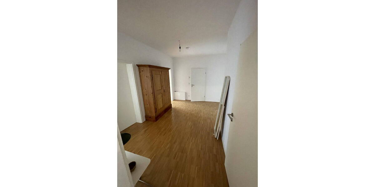 Etagenwohnung Dortmund Hörde - 3 Zimmer, 90 m&sup2;, 1.445&euro; | Angebot:26695018