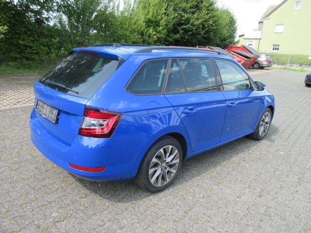 Skoda Fabia CLEVER Combi 1.0 TSI DSG NAVI AHK ALU APS SI 67.000 km 17.488 € Bergkamen 59192