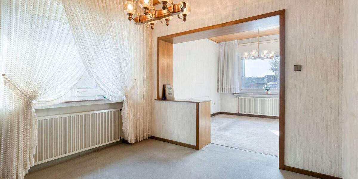 Mehrfamilienhaus, Wohnhaus Oberhausen Buschhausen - 7 Zimmer, 217 m&sup2;, 330.000&euro; | Angebot:25601939