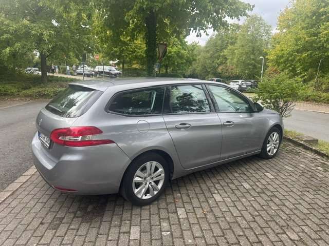 Peugeot 308 149.500 km 6.800 € Bochum 44797