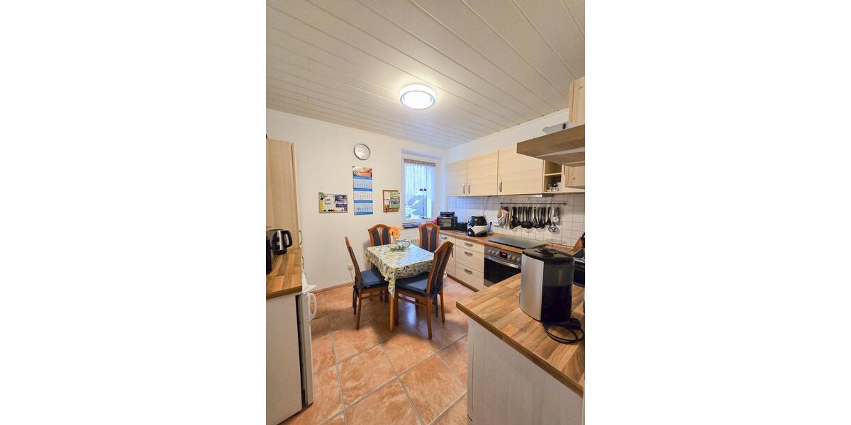 Dachgeschoßwohnung Oberhausen Alt-Oberhausen - 3.5 Zimmer, 82 m&sup2;, 520&euro; | Angebot:25269808