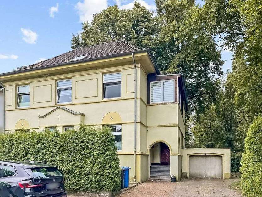 Haus zum Kaufen in Essen 515.000 € 220 m² 9 zimmer