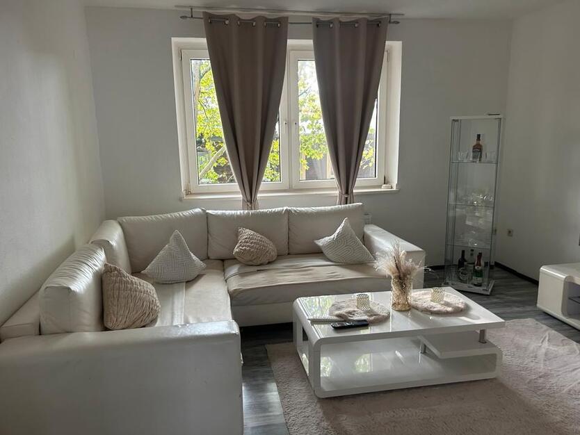 ETW mit 2,5 Zimmer in Lirich zu verkaufen zimmer