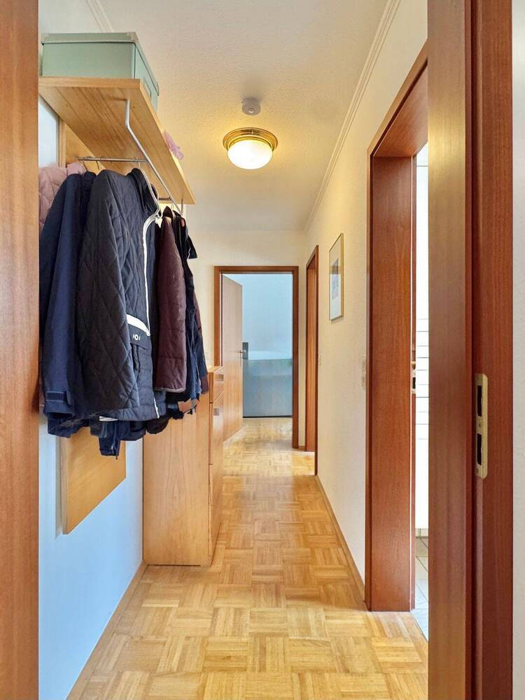 BESICHTIGUNGSSTOPP! Familien willkommen! Attraktive 4,5-Zimmer Wohnung mit Garage in Frohnhausen.
