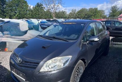Toyota Auris 317.667 km 1.999 &euro; Dortmund 44339