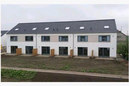 ***Provisionsfreies Einfamilienhaus***Keine Staffelmiete*** 4 zimmer