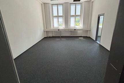 Attraktive Gewerbefläche in Top-Lage - 480 m² direkt am Hauptbahnhof - All-in-Miete zimmer